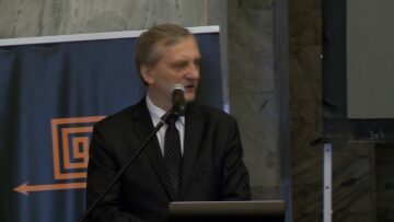 Prywatne: [ID: QBh7VRyDyBA] Youtube Automatic