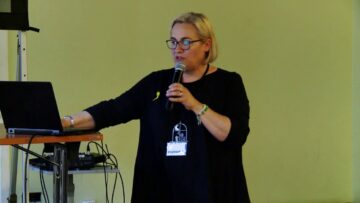 Prywatne: [ID: ysOz70-W9dU] Youtube Automatic